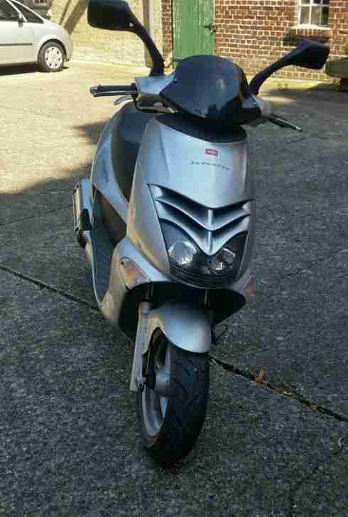Roller 125er Aprilia Leonardo
