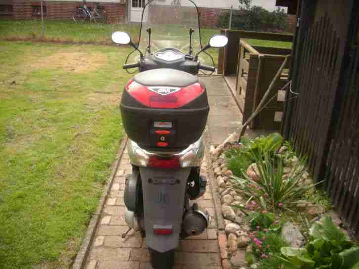 Roller 125er Honda Dylan 125 ccm Tüv Neu