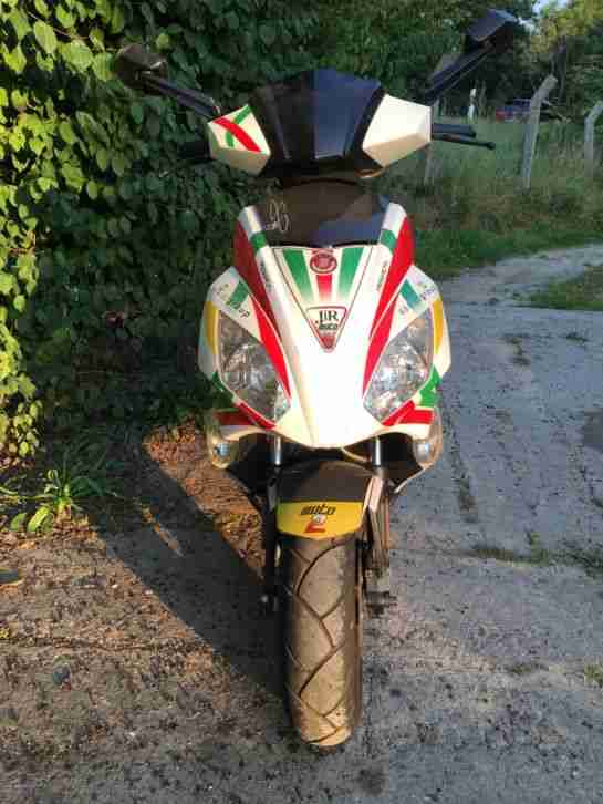 Roller 2200 km Replica 2 Takt 5 PS (Mofa 25 / 45 km/h)