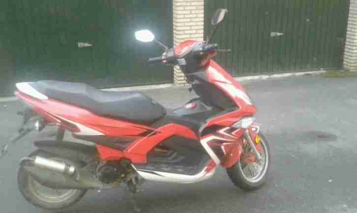 Roller 50ccm Longjia G.T eXtreme. Baujahr 2011