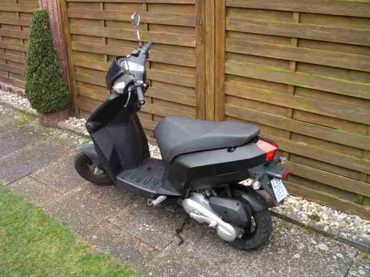 Roller 50ccm guter Zustand Motorroller 50er