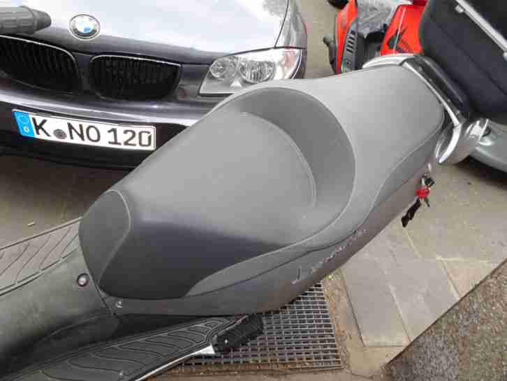Roller Aprilia Leonardo 125cm³ Motorroller silber