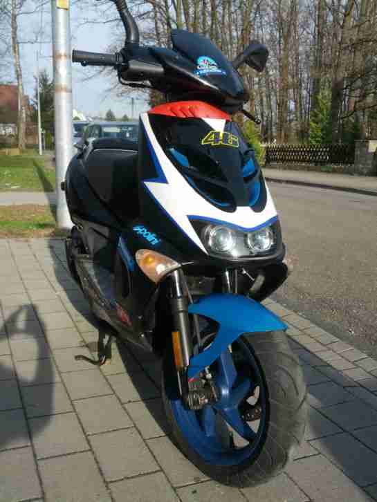 Roller Aprilia SR50 Di-Tech Typ RL - nur 9025km!