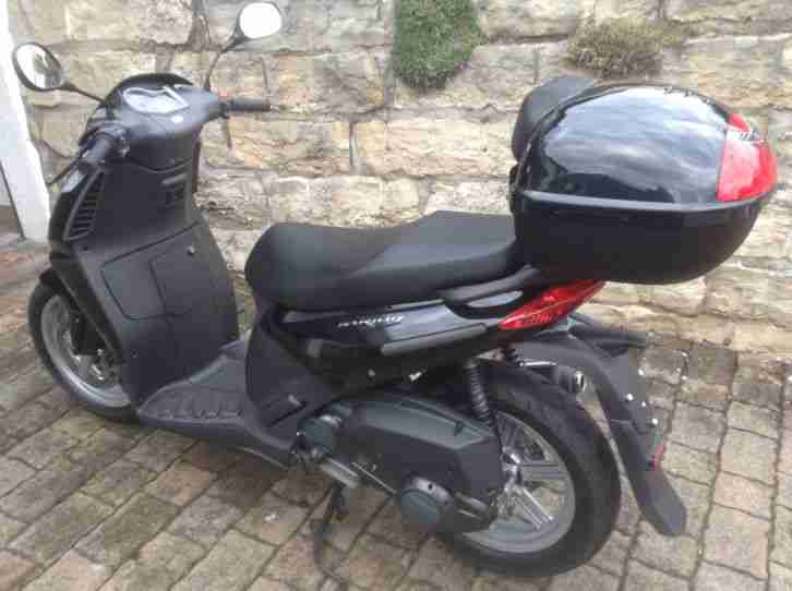 Roller Aprilia - Sport -City 125 ccm.