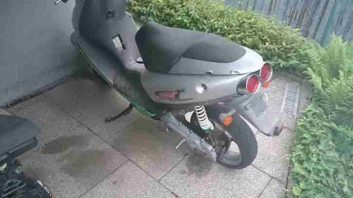Roller Aprilia Sr 50