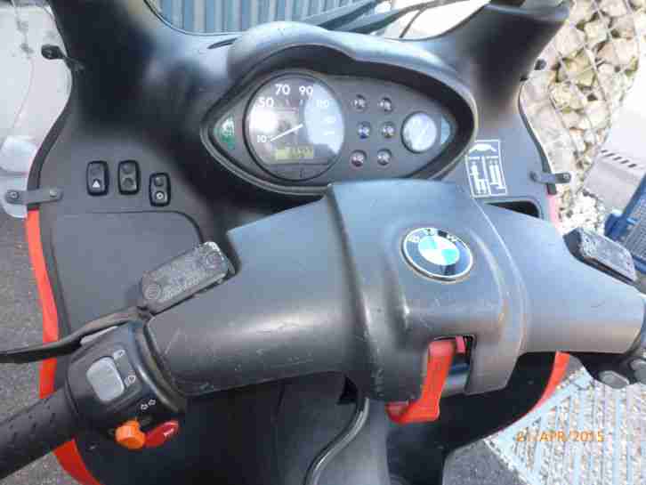 Roller BMW C1 Rot 40 000Km Technisch ok. Gebrauchsspuren sichtbar.