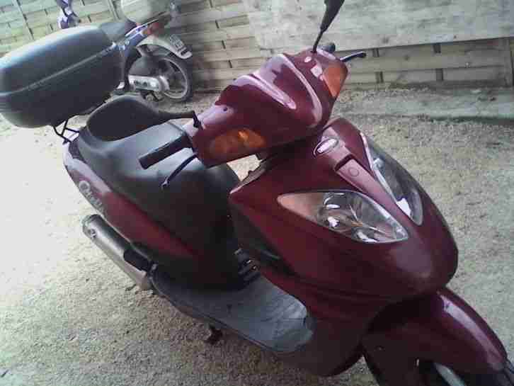 Roller DAELIM 125 F