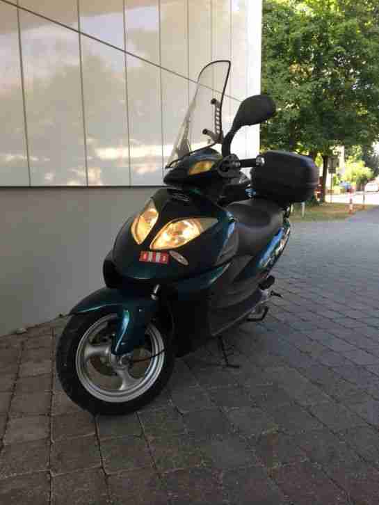 Roller Daelim Otello 125 cc 4-Takt 4 Ventile nur 5400 Kilometer sehr sparsamTÜV