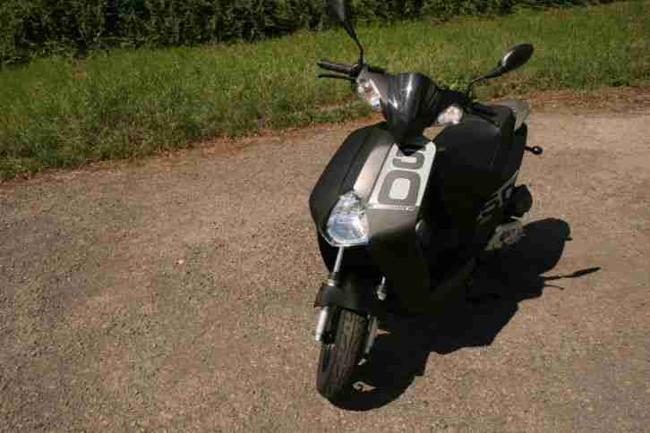 Roller Explorer Kallio 50 2T 2,2 kW 49ccm wie neu nur 79 km gelaufen neuwertig