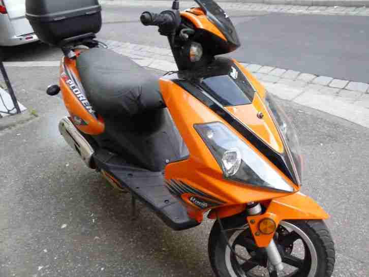 Roller Explorer alles funktioniert mit ein jährige neues Kennzeichen