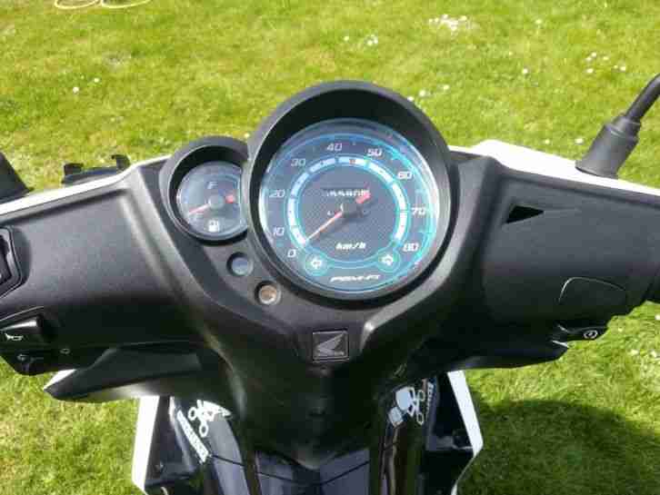 Roller Honda NSCR 50 schwarz weiß 4Takt - 6000 km