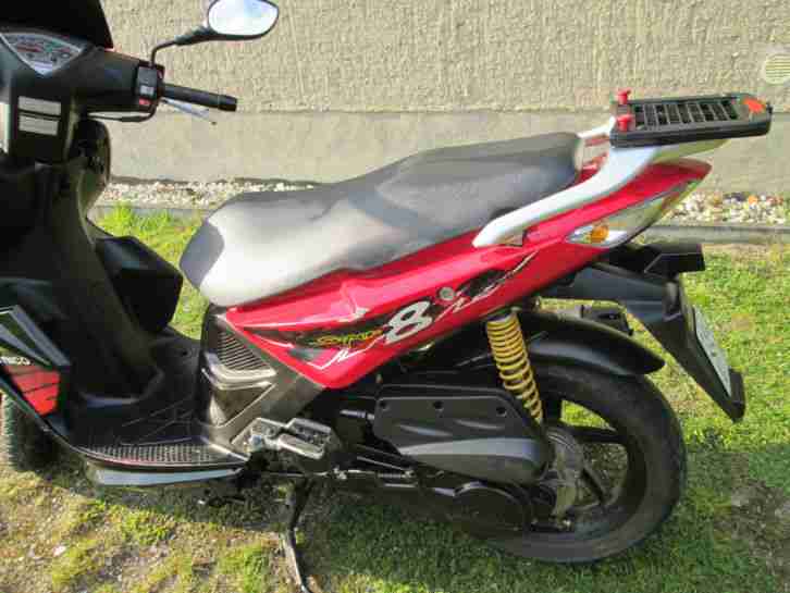 Roller KYMKO CK50QT-6-0B Super-8 50 4-Takt Motor 45 Km/h