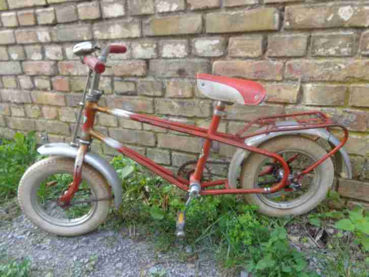 Roller Kinderroller Fahrrad aus der Zeit der