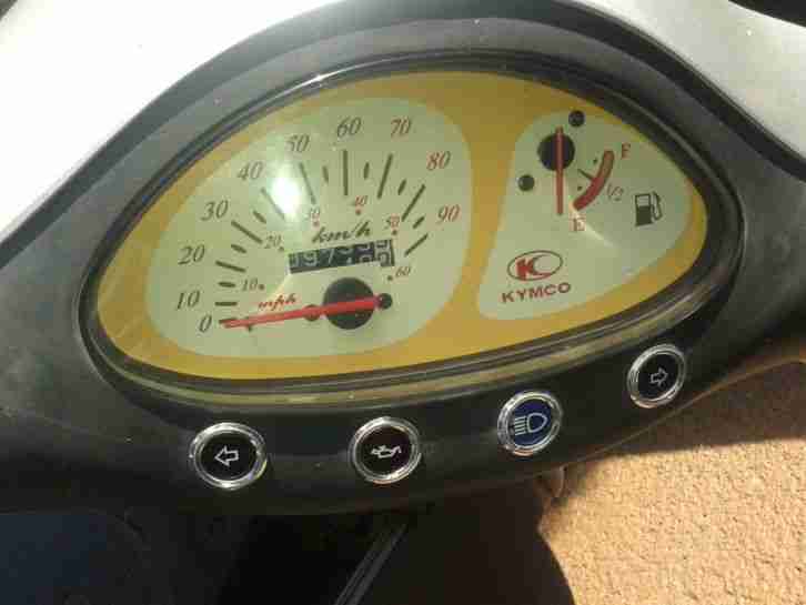 Roller Kymco YUP 50 Silber, 9740 KM, Bj. 2002