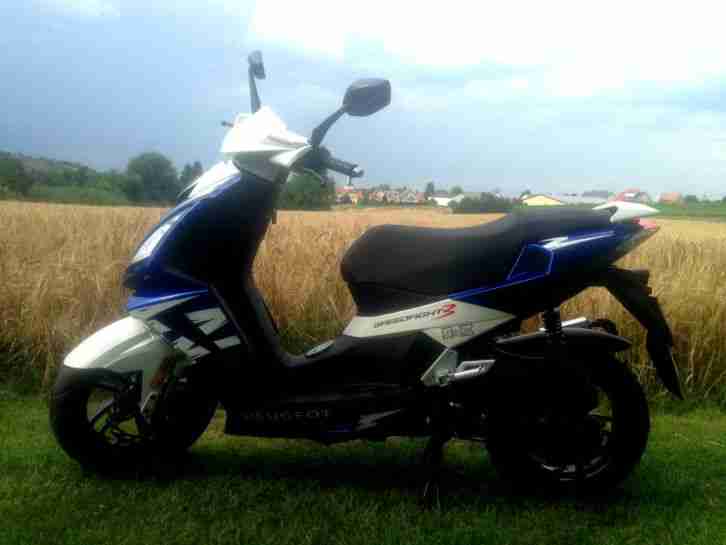 Roller | PEUGEOT SPEEDFIGHT 3 Weiß/ Blau fast Neu