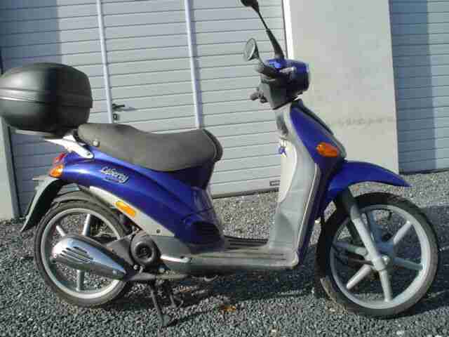Roller "PIAGGIO Liberty 50 Quattrotempi" - originaler Neuzustand - 45 km/h