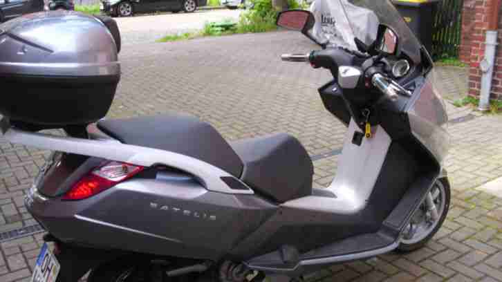 Roller Peugeot Satelis 250 ccm ABS sehr gepflegt, mit 2 neuen Reifen
