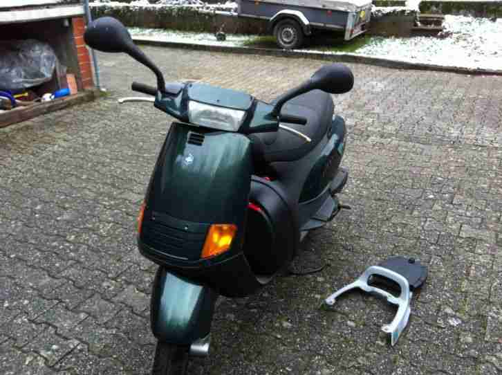 Roller Piaggio SKR 125