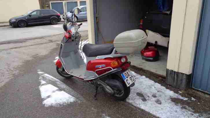 Roller Piaggio SKR 125, Rarität
