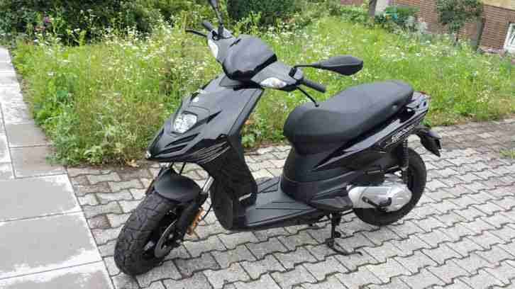 Roller Piaggio (TPH) C50 Typhoon TOP Zustand 4606Km 2T schwarz Roller