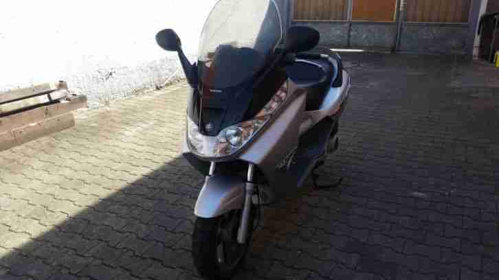 Roller Piaggio X8 125 ccm