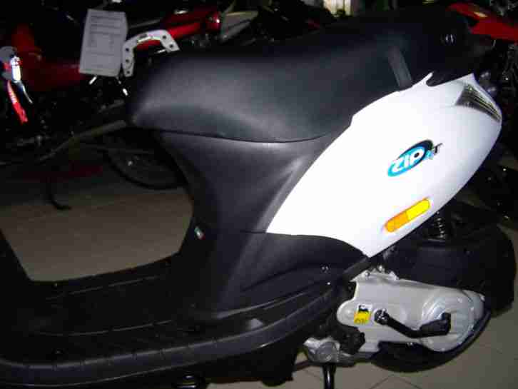 Roller Piaggio Zip 50 2 T