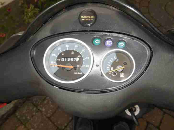Roller Sachs Bee 50 erst 1357Km, 2,7KW, e.Z 15.07.2009, (siehe Bilder und Text)