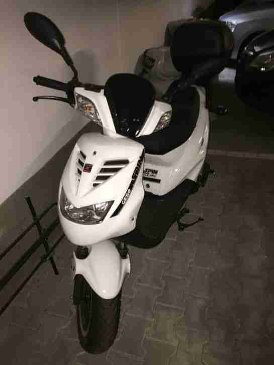 Roller Spin GE 50 Weiß mit Topcase - nur 600km gefahren inkl Vers. bis 02/2016