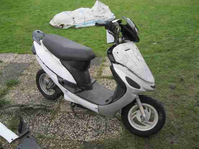 Roller für Bastler Chinaroller von 2007 mit Schlüssel und Papiere 2 ter Motor