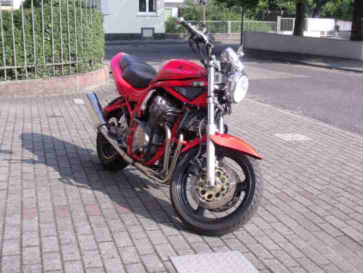 Roter Kult aus den Neunzigern - Suzuki 600 Bandit - GN77B