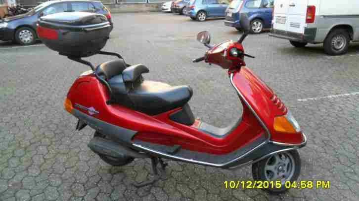 SEHR GEPFLEGTER PIAGGIO HEXAGON ROLLER 125CCM BJ.1996 ZWEITAKTER 9700KM