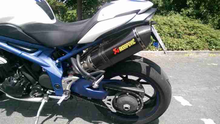 SPEED TRIPLE 1050. BJ13 Acrapovic
