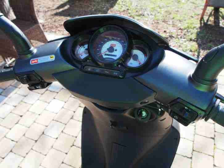 SR 50 Aprilia DiTech aus erster Hand. Original 1300km, offen