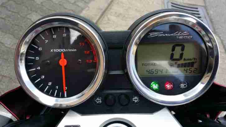 SUZUKI BANDIT 1200 Erstzulassung 2007 digital speedo/sportauspuff/Bugspoiler