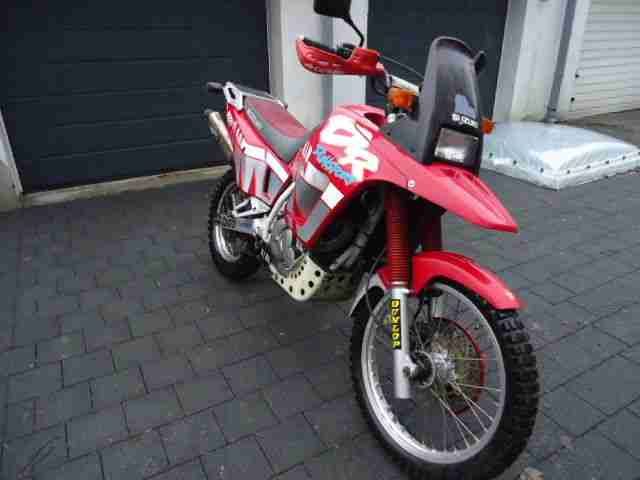 SUZUKI DR 800 BIG SR43 19.060km HU 06-2019