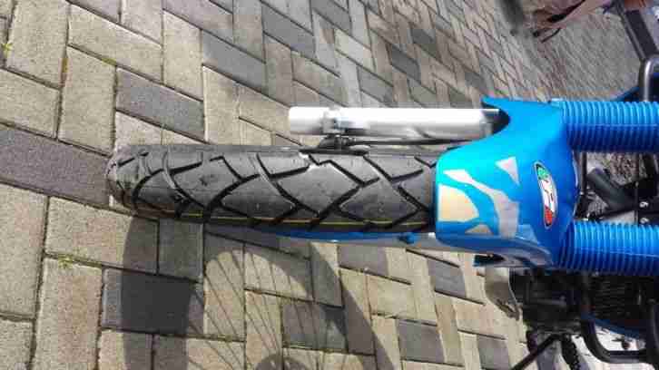 SUZUKI DR650 RSE BLAU TOP ZUSTAND