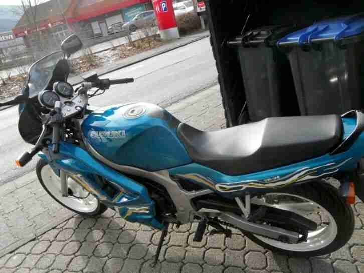 SUZUKI GS 500 E mit Vollverkleidung und sehr gutem Zustand orgi. 26500 km !