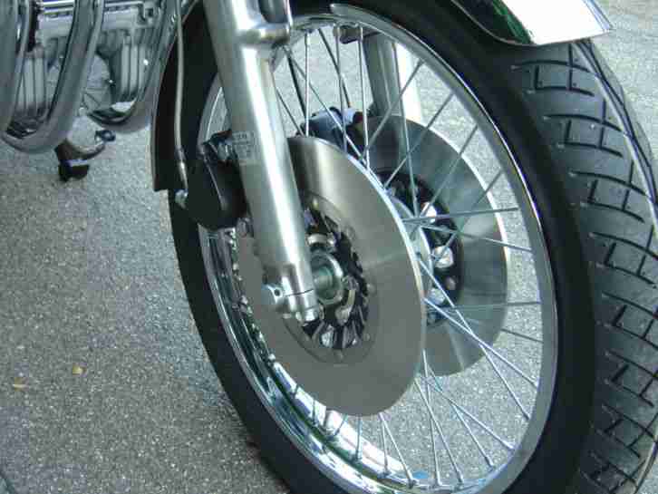 SUZUKI GS 750 D