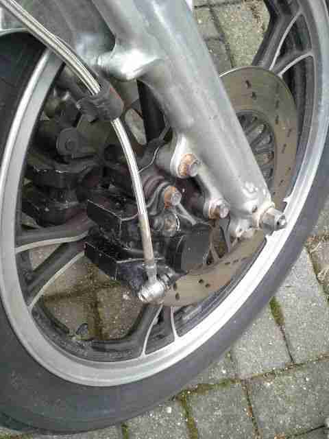 SUZUKI GS850G LIEBHABERSTÜCK TÜV- REIFEN- BATTERIE NEU GS72A Stahlflex