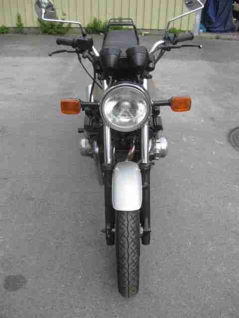 SUZUKI GSX 1100 E aus Baujahr 1983 LÄUFT und FÄHRT mit Deutschen Papieren