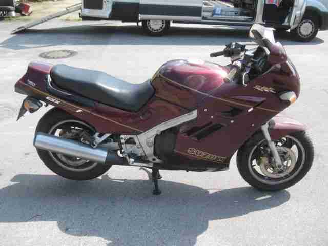 SUZUKI GSX 1100 F aus 1989 mit Papiere + Schlüssel wie abgebildet Motor DREHT