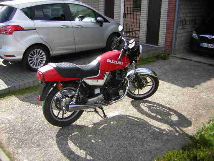 SUZUKI GSX 400 E