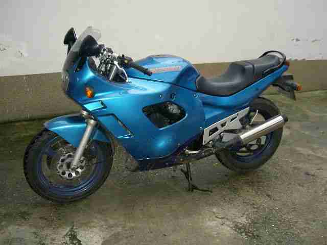 Suzuki GSX 600