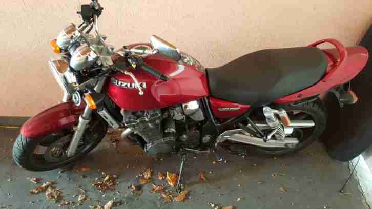 SUZUKI GSX 750 Inazuma / Liebhaberstück