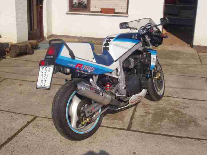SUZUKI GSX R 1100 1986 GU 74