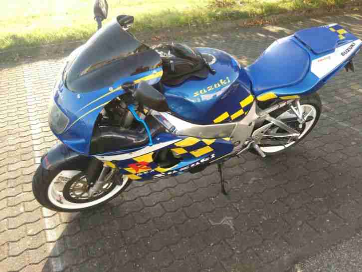 SUZUKI GSX-R 750 mit DUCATI HECKUMBAU
