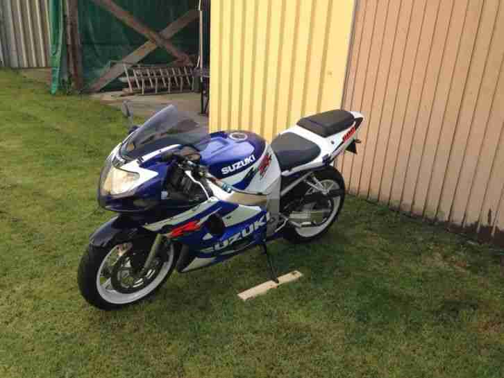 SUZUKI GSXR 600 Anschauen lohnt !
