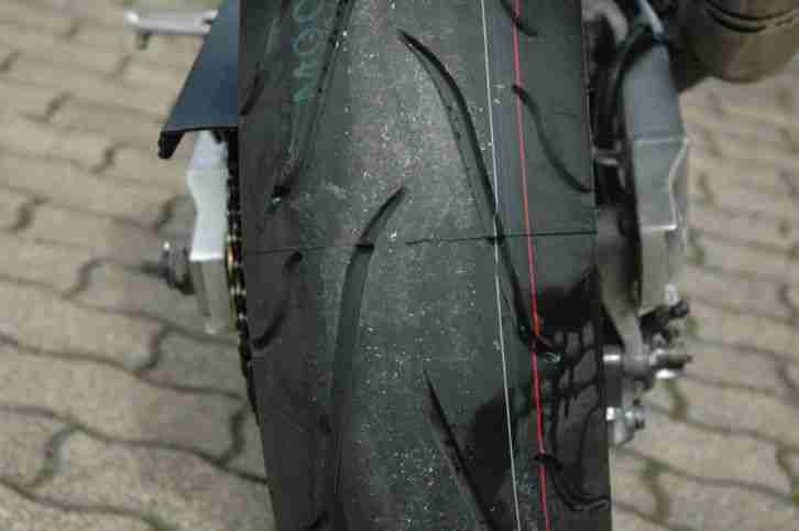 SUZUKI GSXR 600 BJ2002