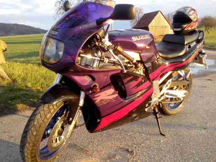 ??????? SUZUKI GSXR 750 t??????? EZ. 93 ??????? TÜV-NEU bei Übergabe ?????