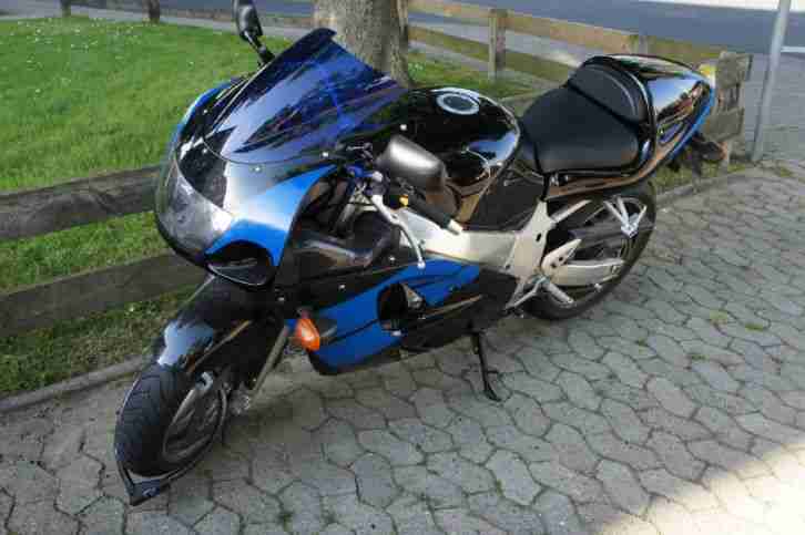 SUZUKI GSXR SRAD 600ccm